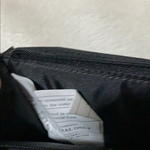 Kenneth Cole Reaction Wallet - Picture 6 of 6